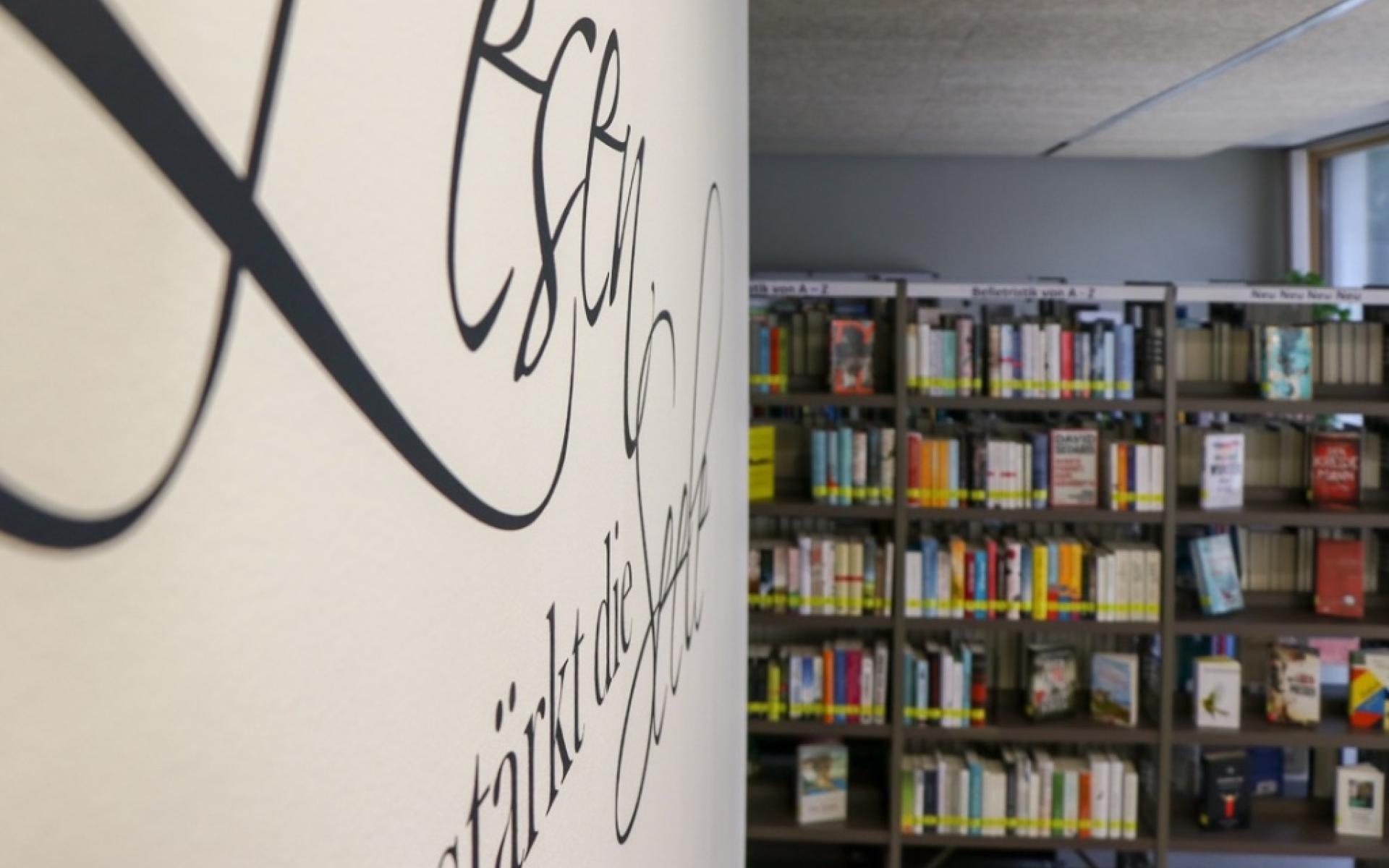 Bibliothek innen