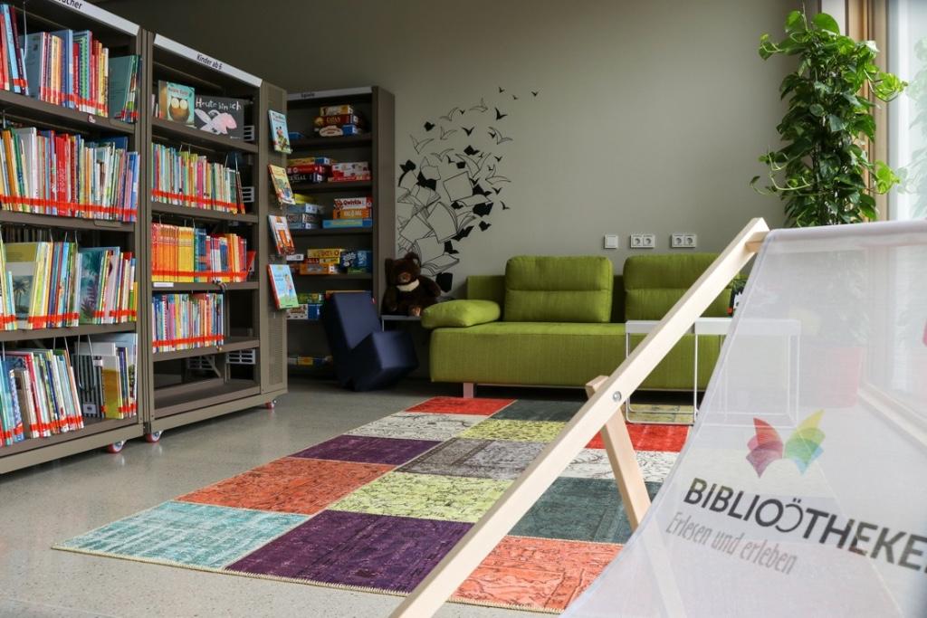 Bibliothek innen