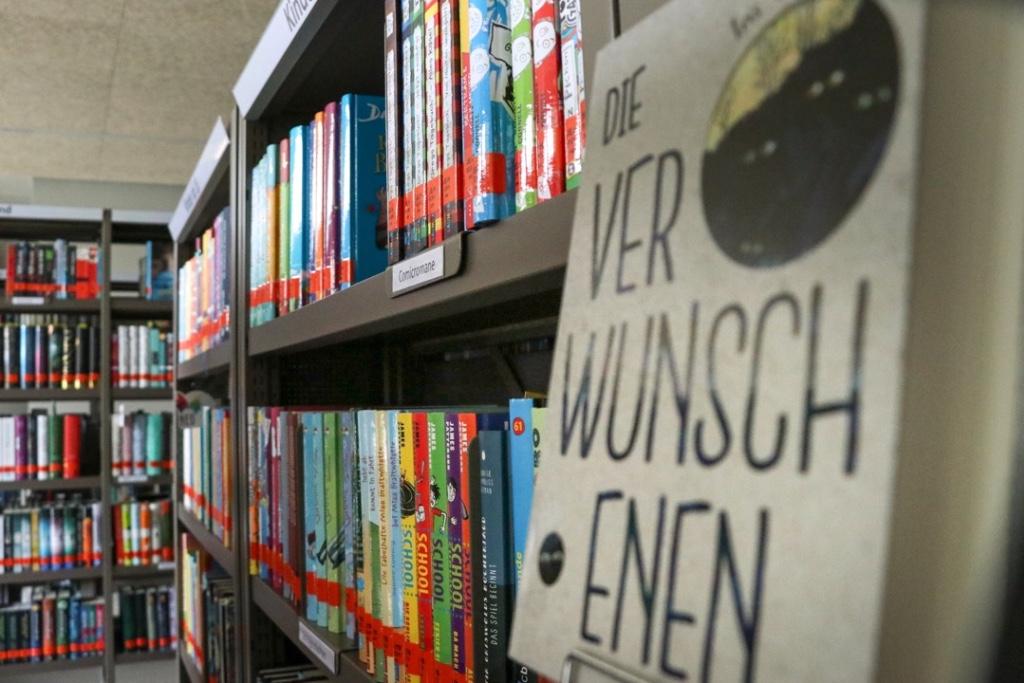 Bibliothek innen