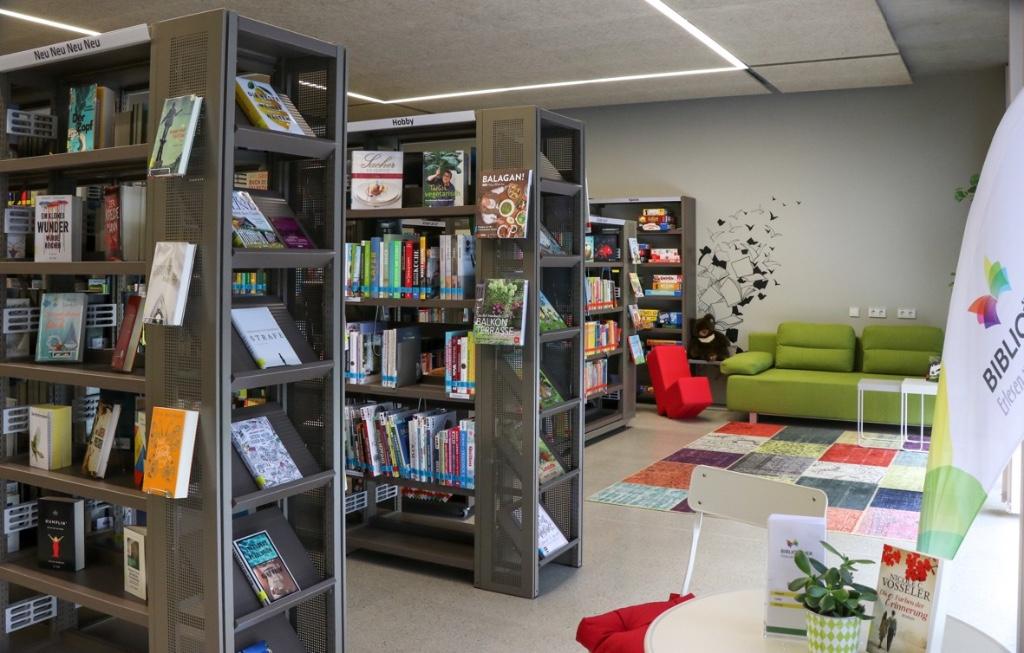 Bibliothek innen